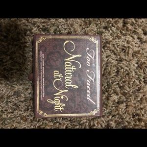 Too faced natural at night pallete